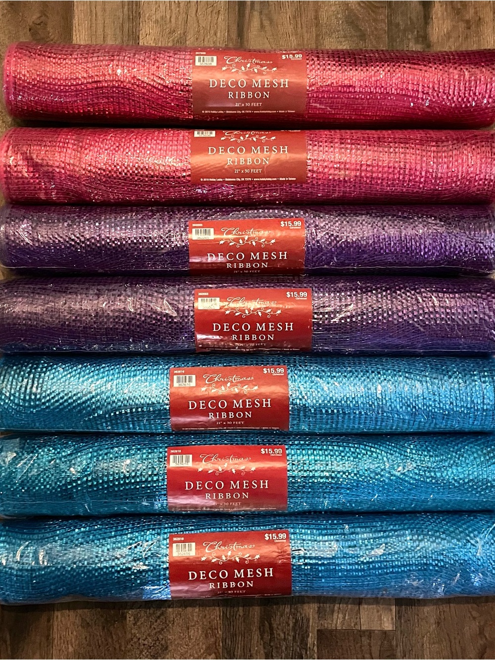 7 Bulk Deco Mesh Rolls (21"x30') – The "I Swear I'm Gonna Make A Wreath" Starter
